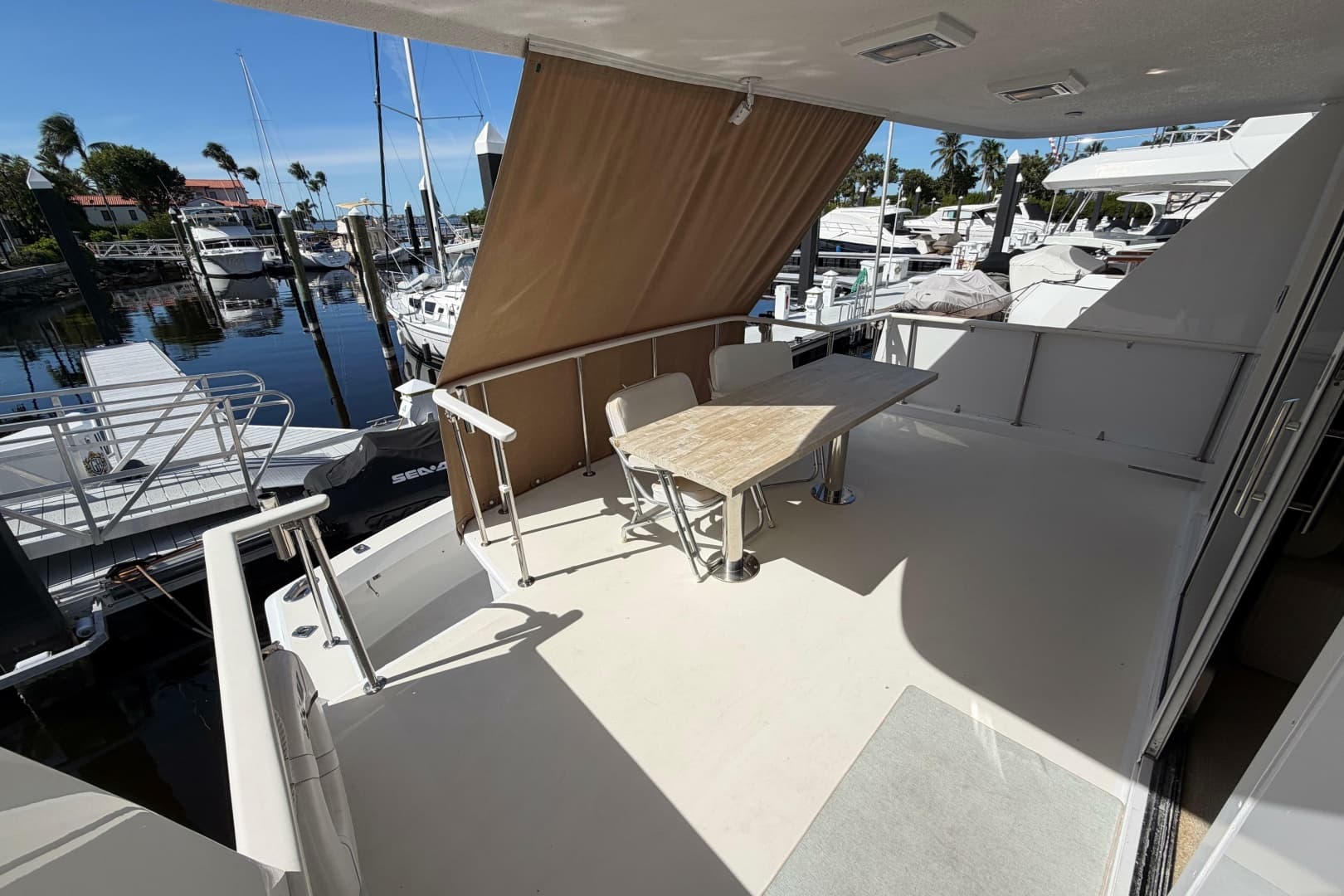 1991 Hatteras 70 Cockpit Motor Yacht