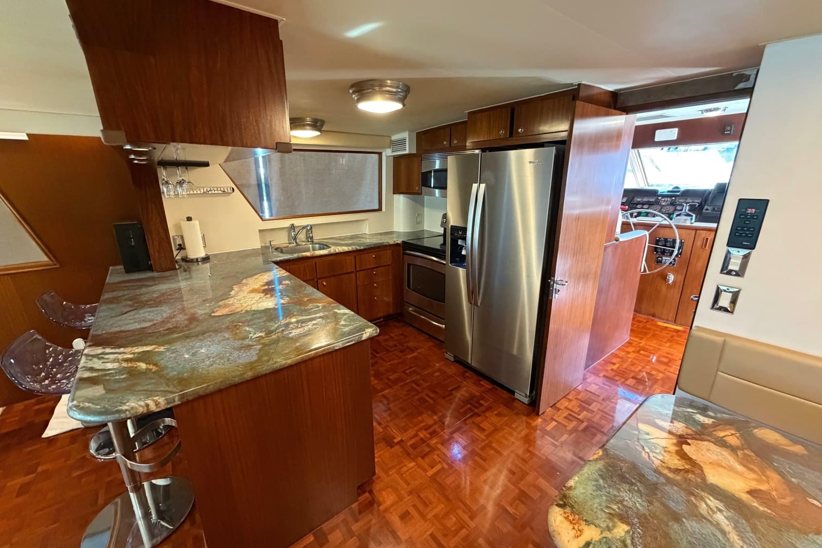 1991 Hatteras 70 Cockpit Motor Yacht