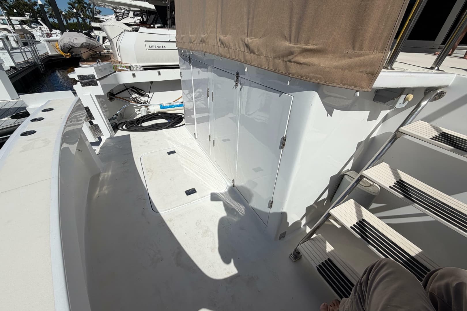 1991 Hatteras 70 Cockpit Motor Yacht