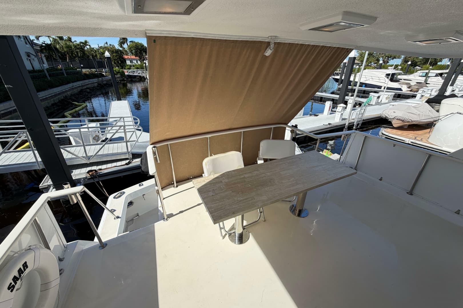 1991 Hatteras 70 Cockpit Motor Yacht