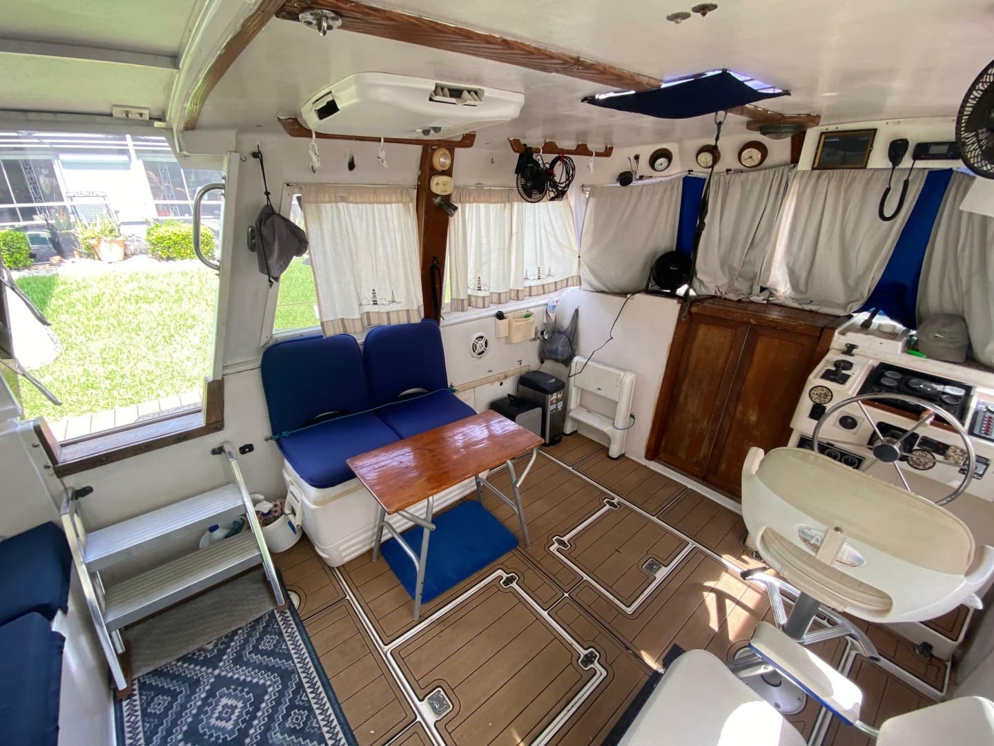 1986 Albin 34 Family Cruiser