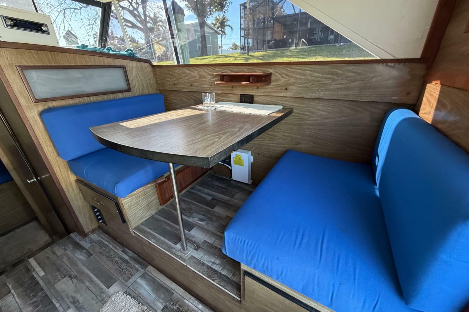 1973 Chris-Craft 31 Commander