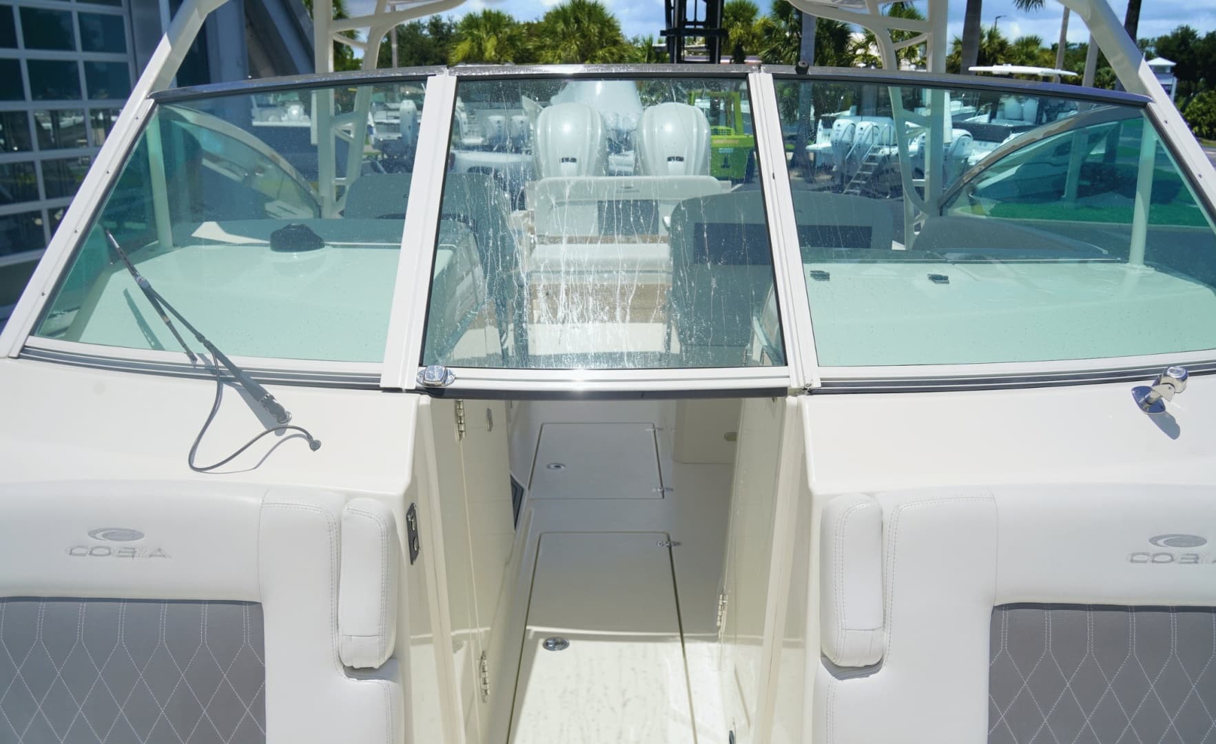2021 Cobia 330DC