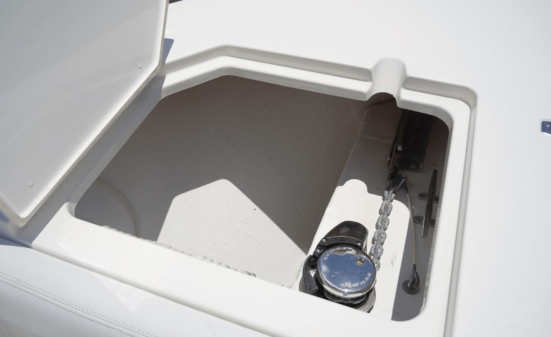 2021 Cobia 330DC