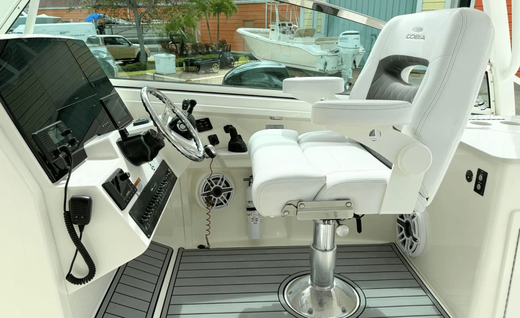 2021 Cobia 330DC