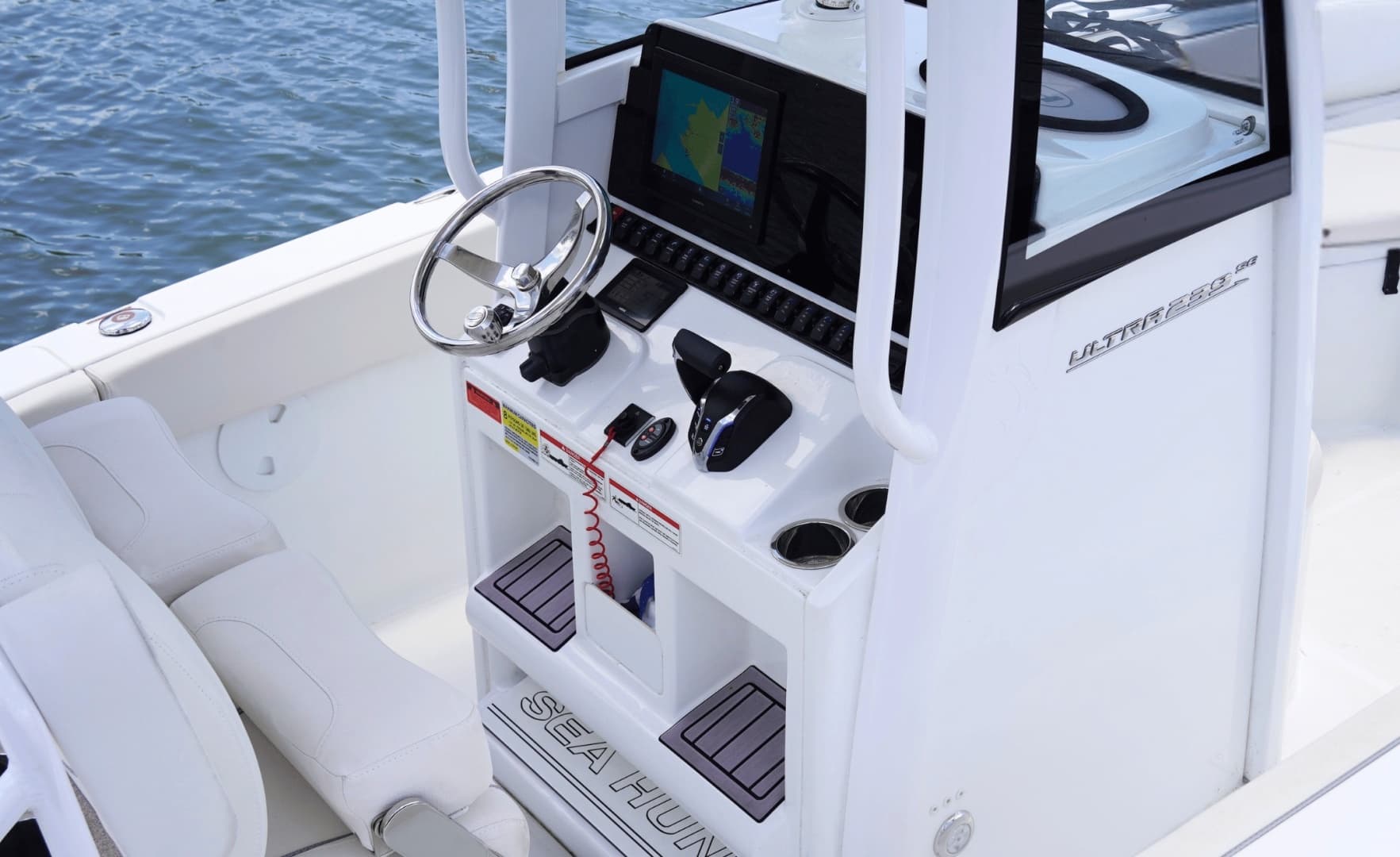 2024 Sea Hunt Ultra 239SE