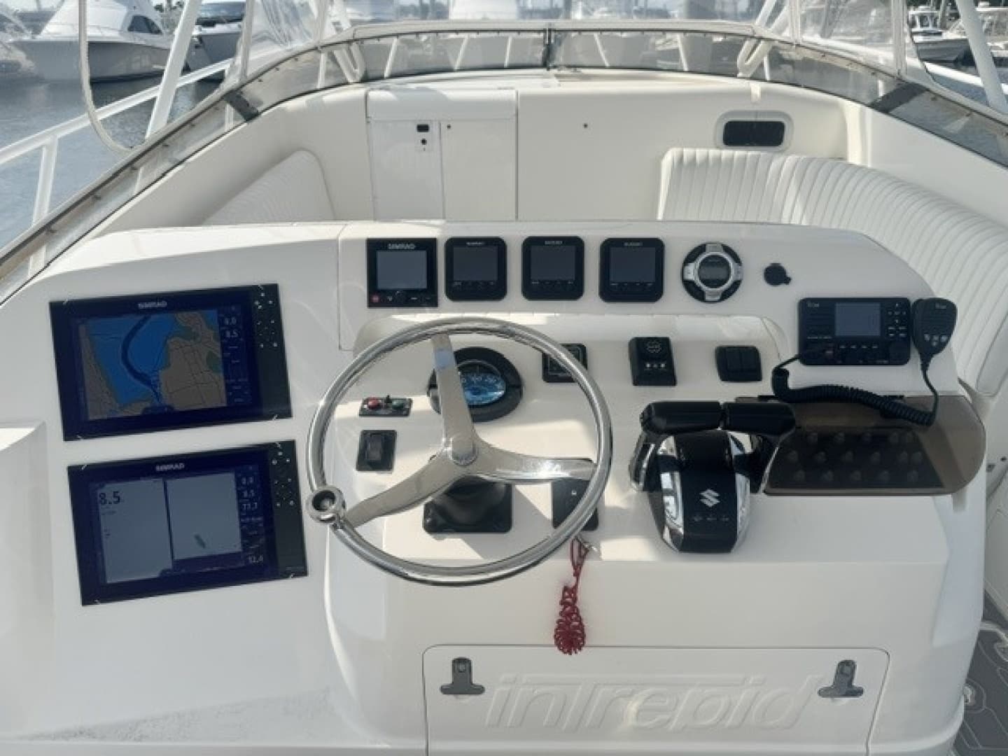 2002 Intrepid 377 Walkaround