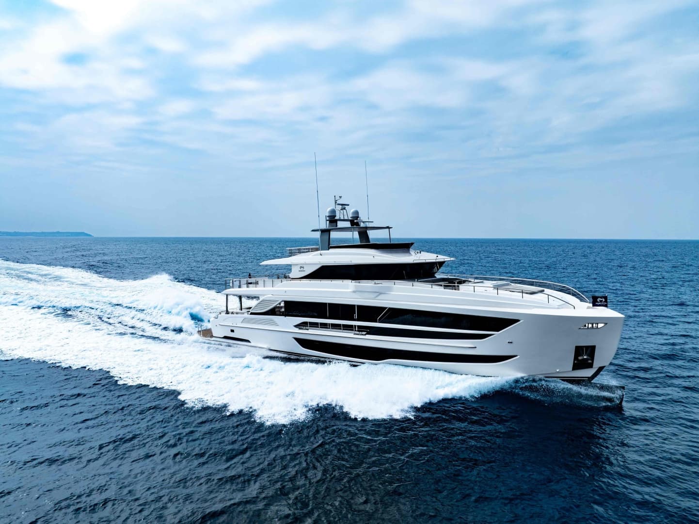 Horizon FD110 Hull 7
