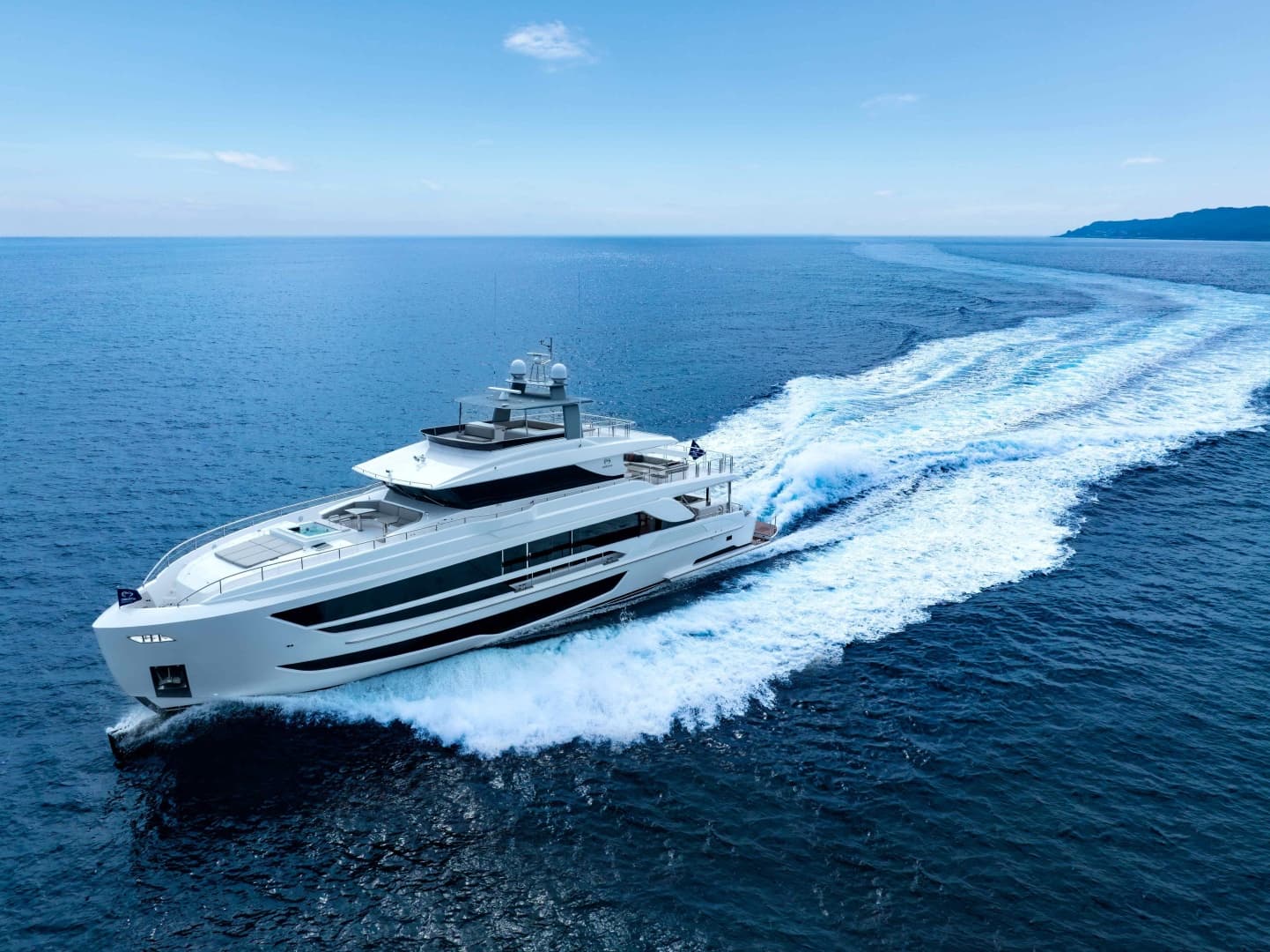 Horizon FD110 Hull 7