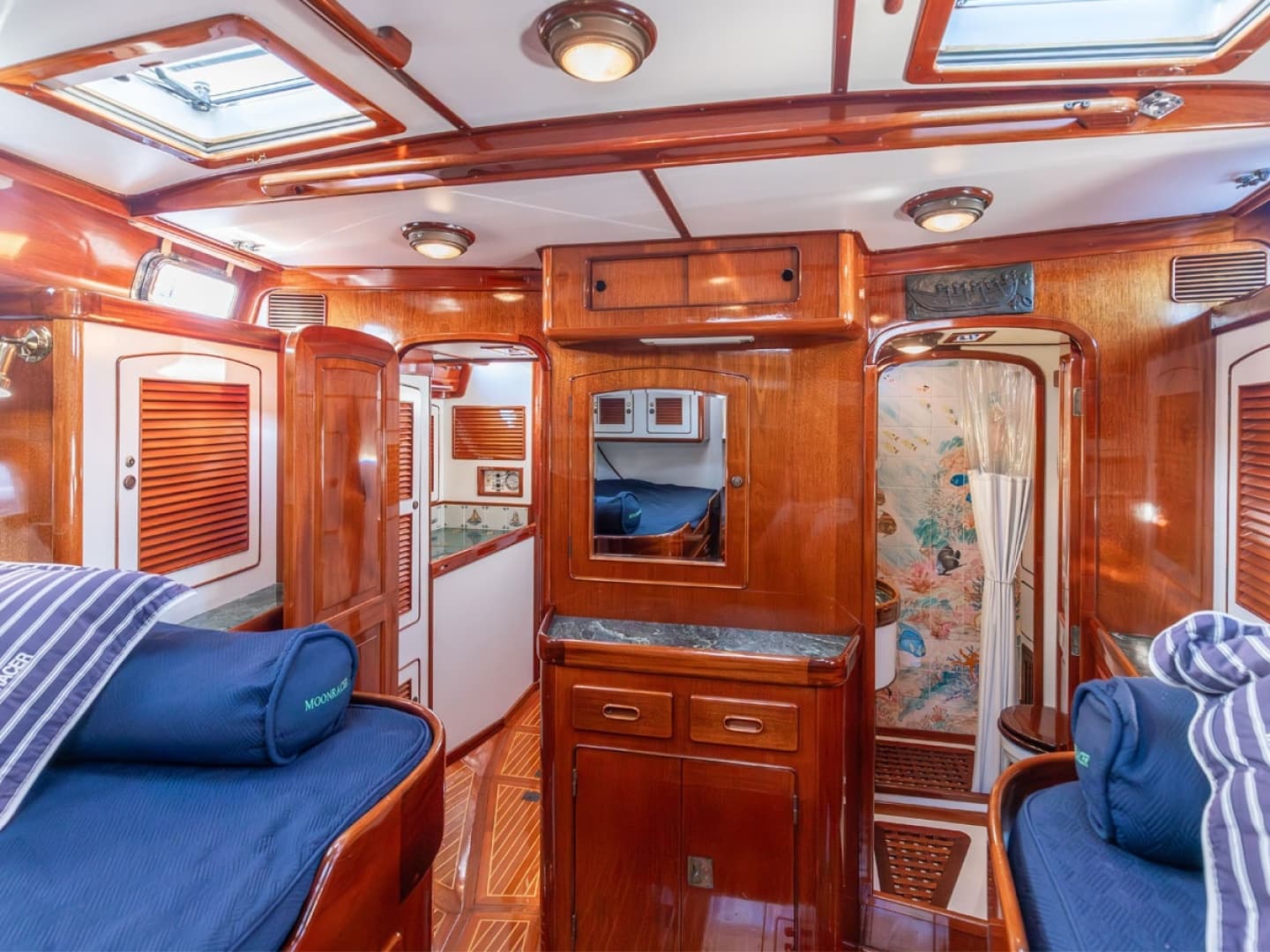 Owner's Cabin Fwd