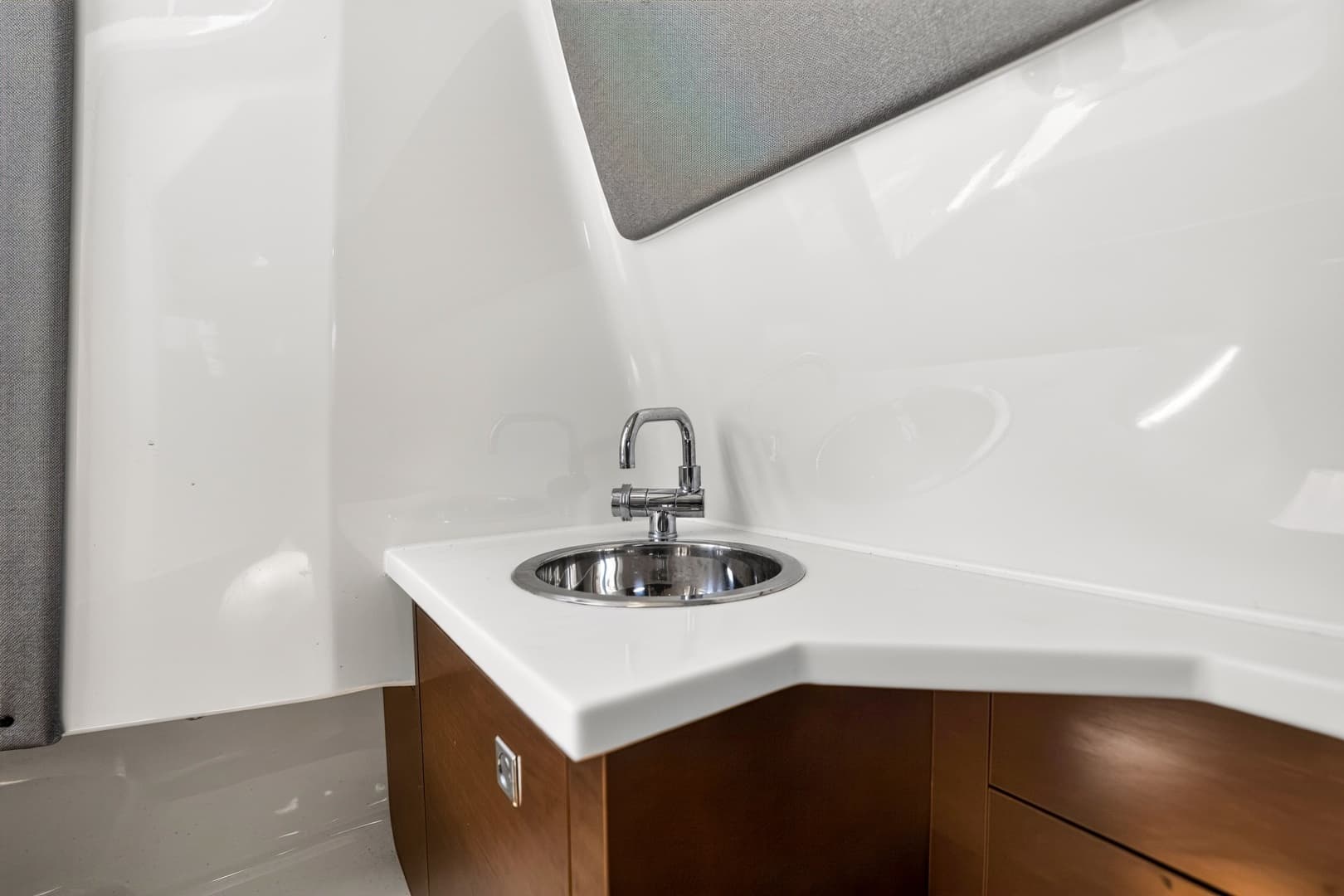 2023 Chaparral 280 OSX