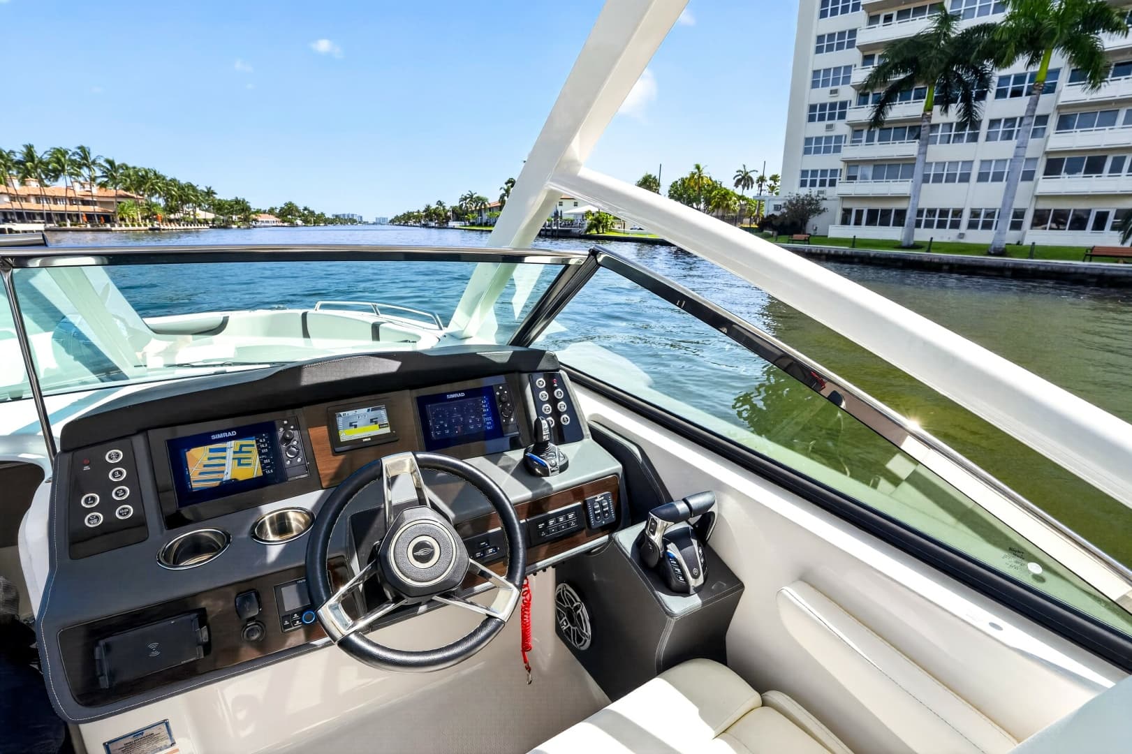2023 Chaparral 280 OSX