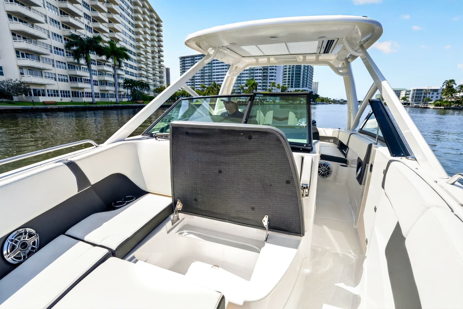 2023 Chaparral 280 OSX