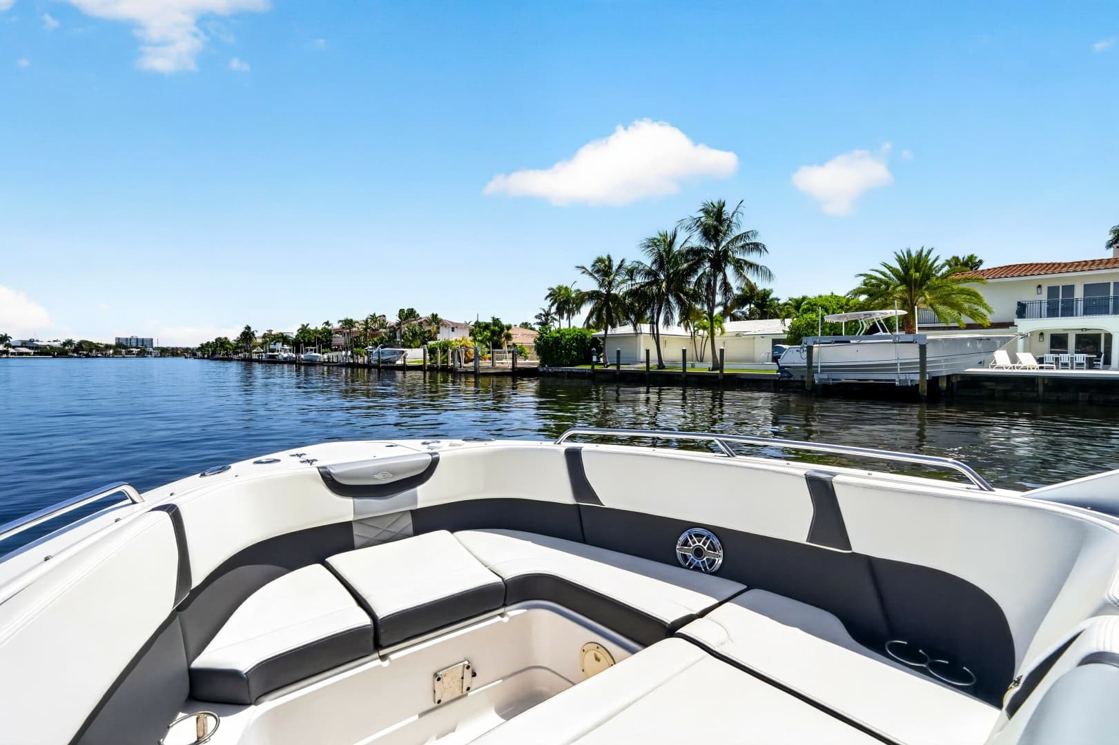 2023 Chaparral 280 OSX