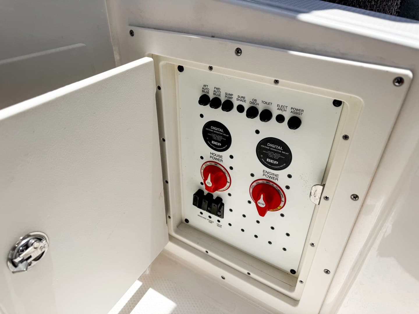 2023 Chaparral 280 OSX