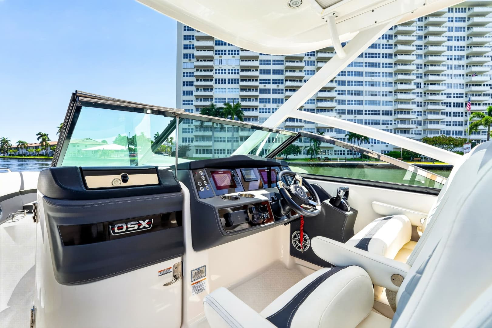 2023 Chaparral 280 OSX