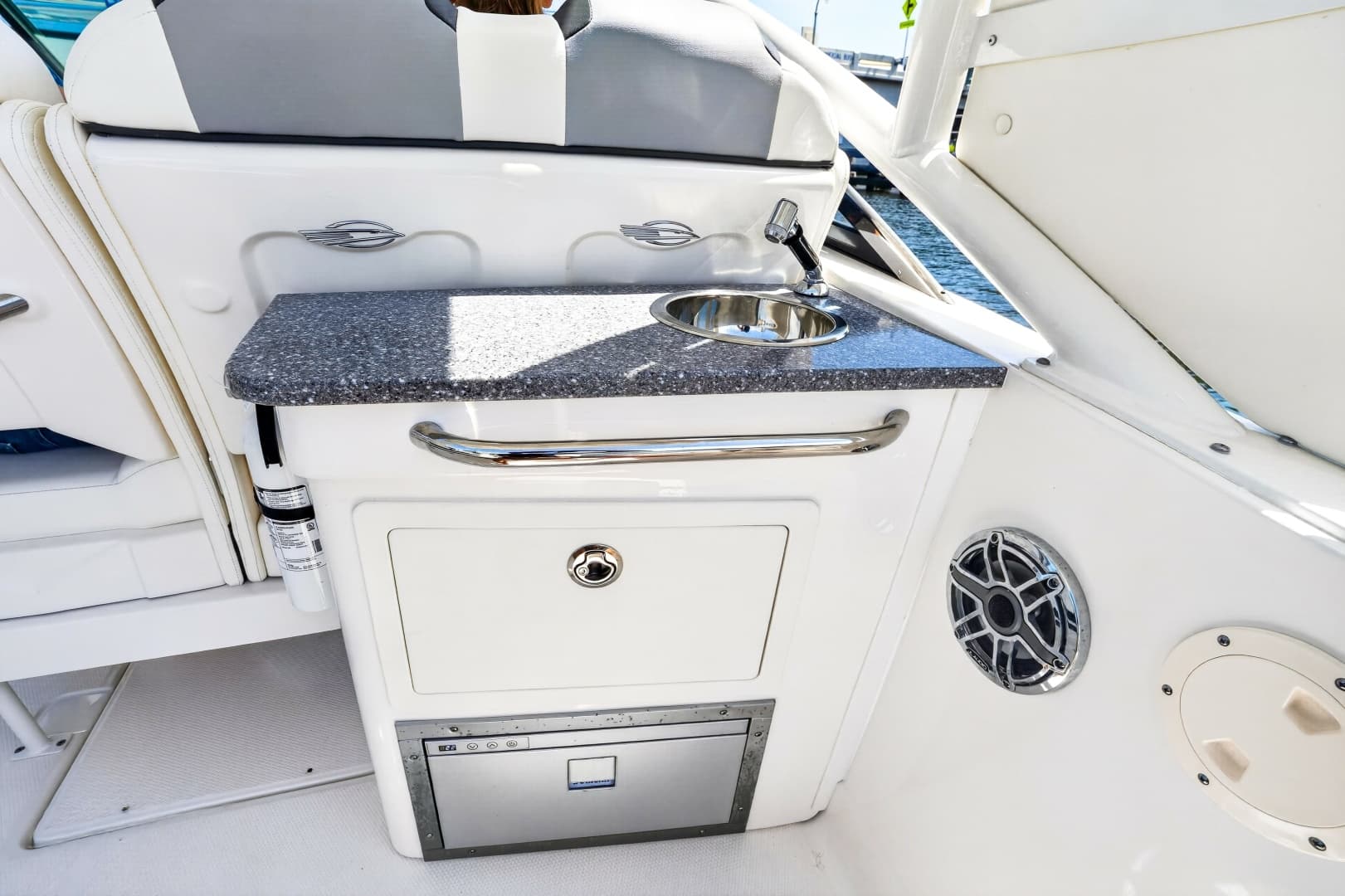 2023 Chaparral 280 OSX