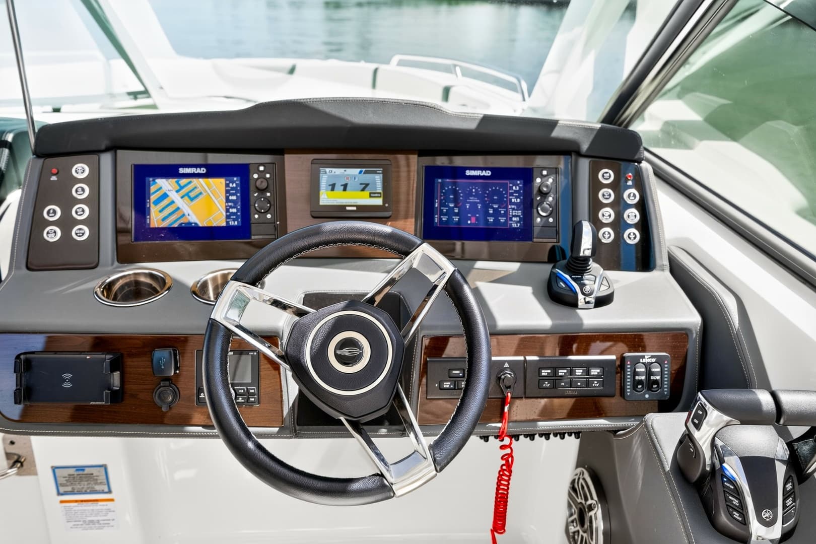 2023 Chaparral 280 OSX