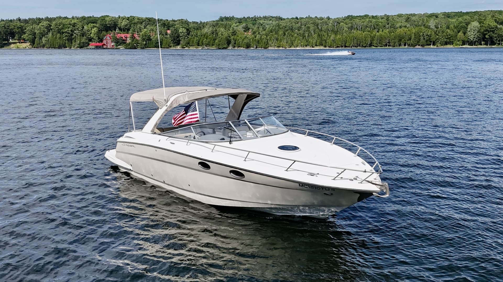 2012 Regal 3550 Cuddy