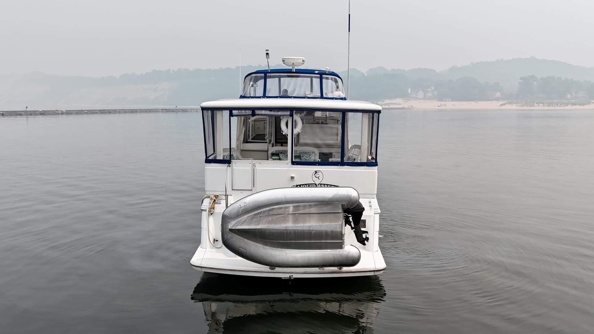 1997 Carver 445 Aft Cabin