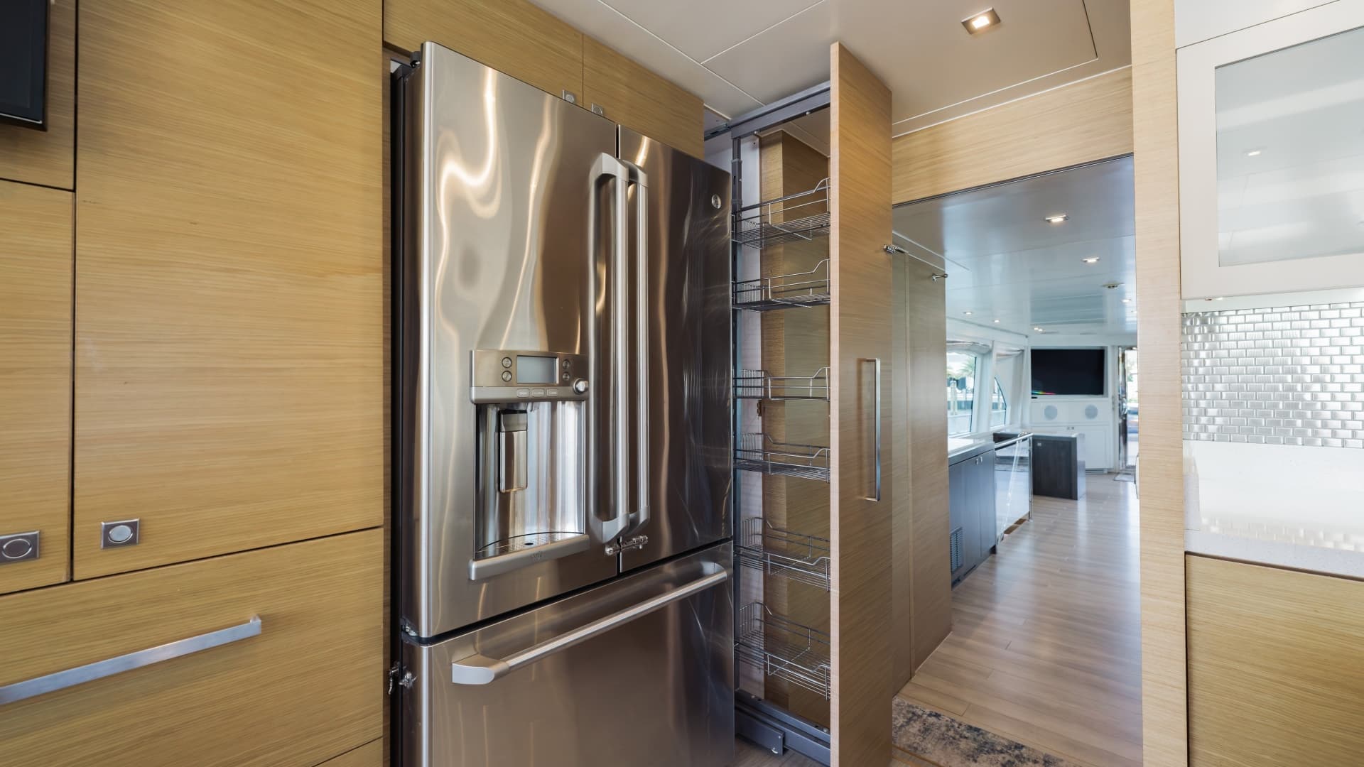 Galley refrigeration