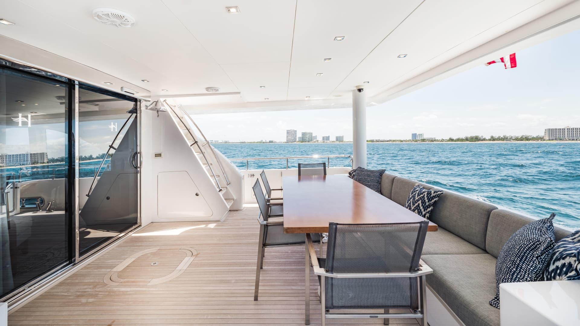 Aft deck
