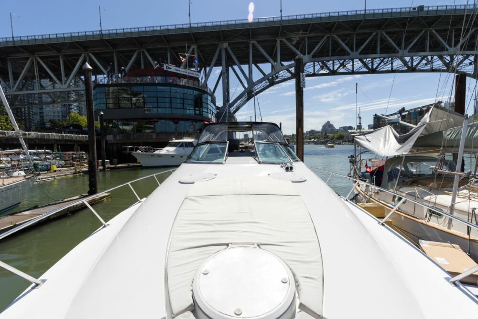 1993 Chris-Craft 380 Continental