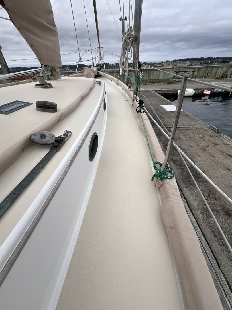 1977 Alajuela Yacht Corp. 38