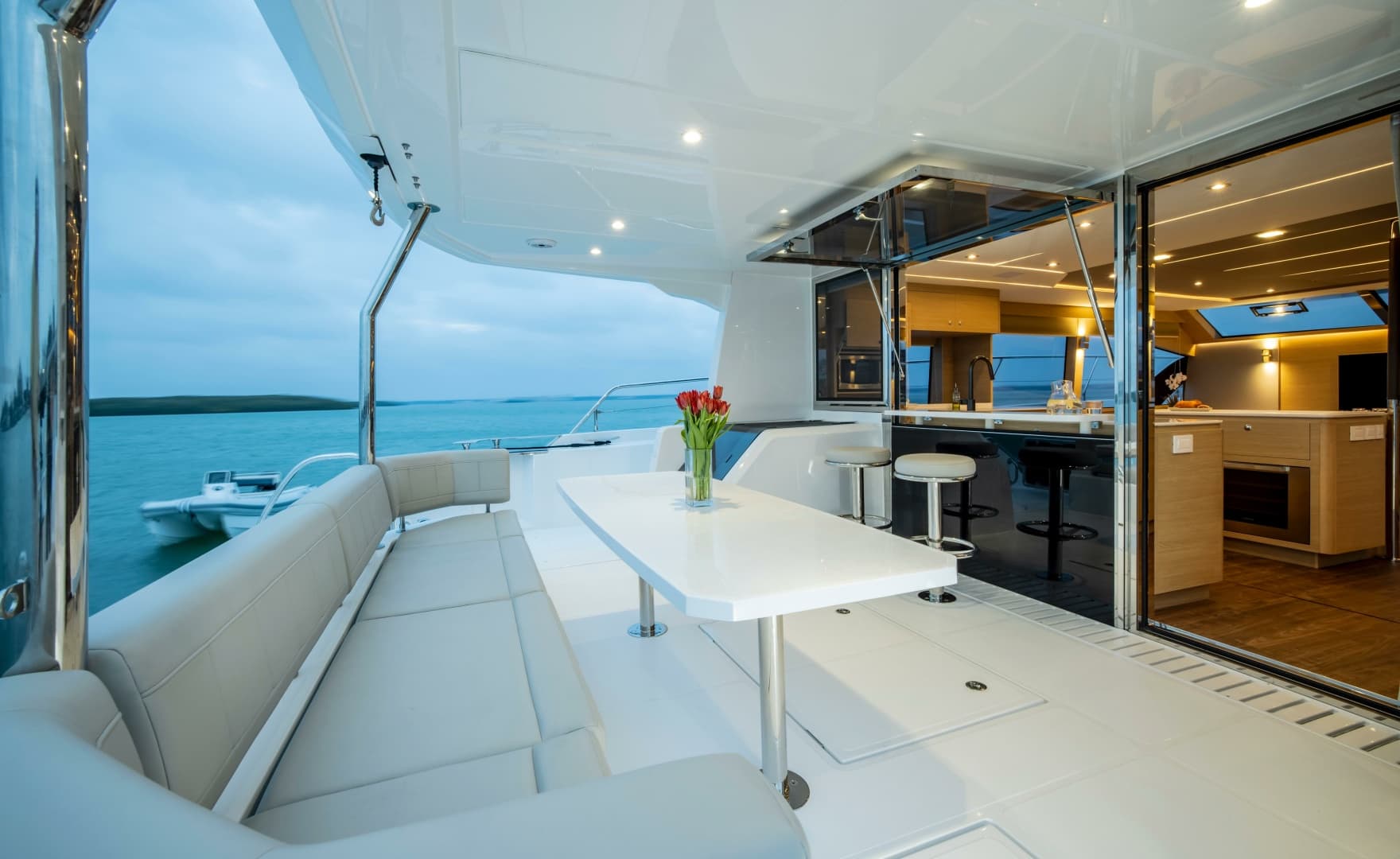 2024 Aquila 54 Yacht