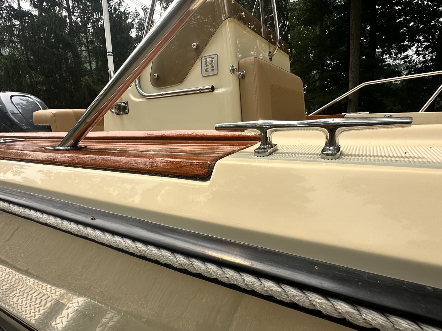 1988 Pursuit 