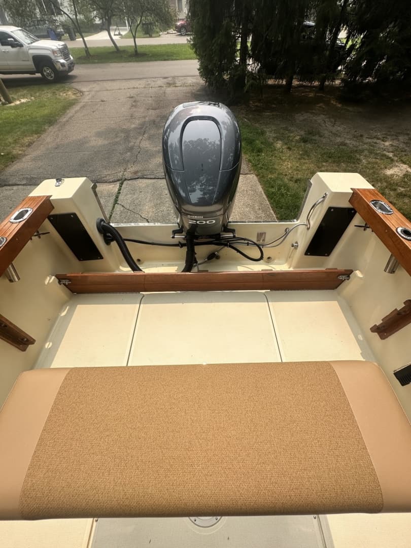 1988 Pursuit 