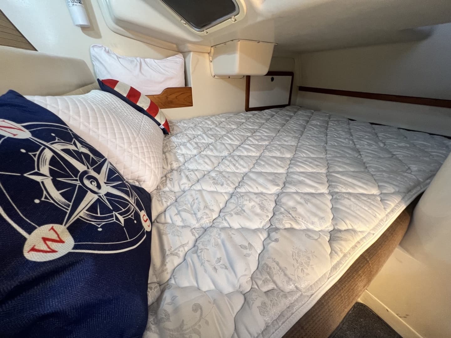 2004 Catalina 320