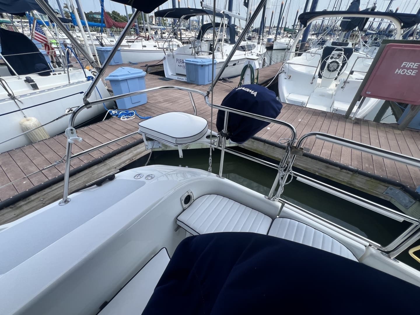 2004 Catalina 320