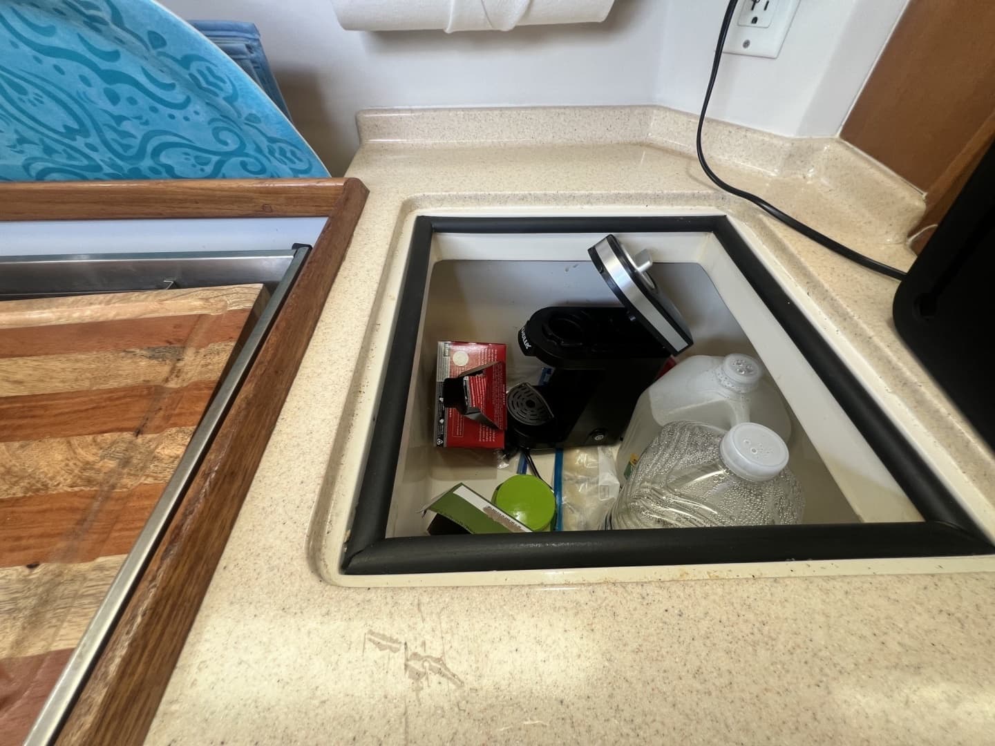 2004 Catalina 320