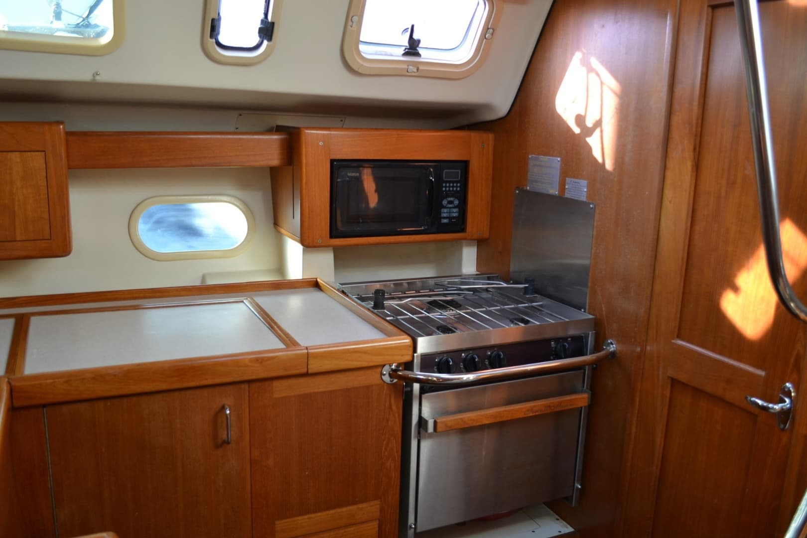 2002 Hunter 410