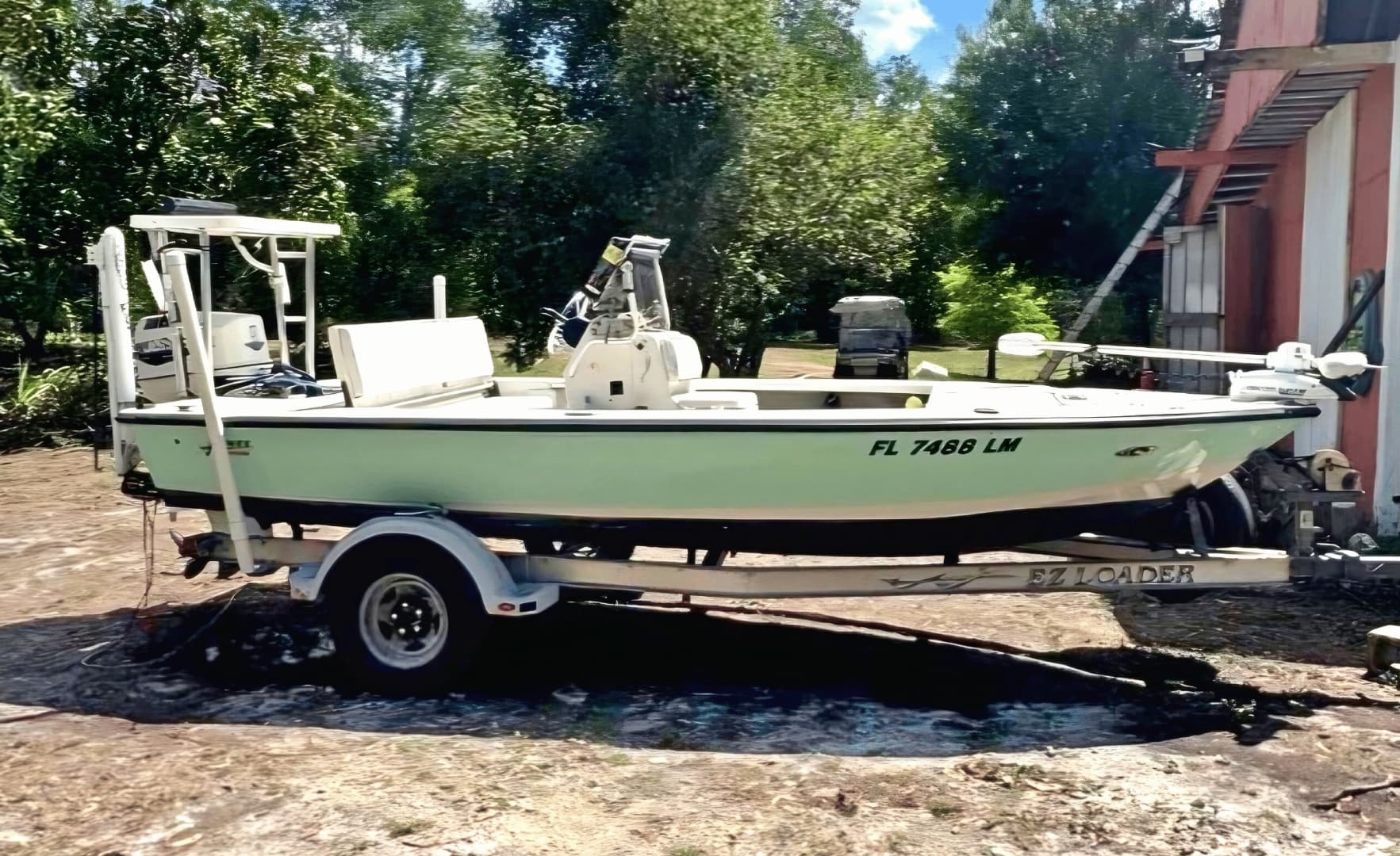 2001 Hewes 
