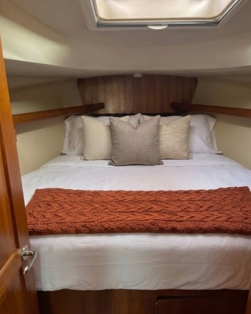 2007 Hunter 38