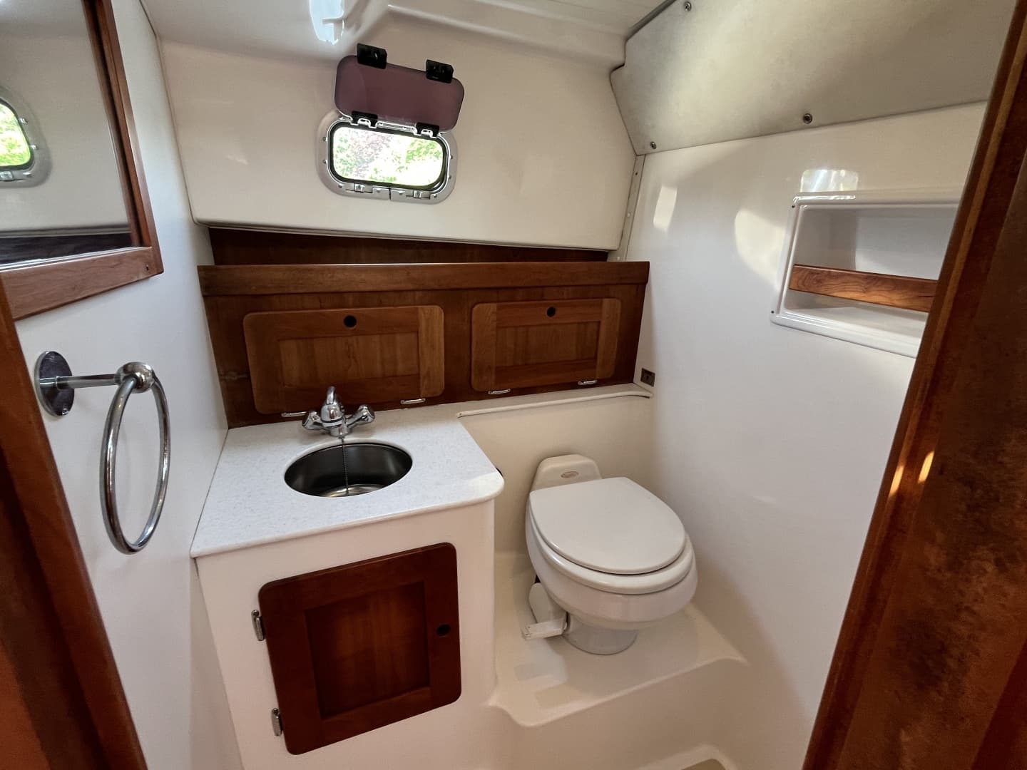 2004 Surf-Hunter Surfhunter 29