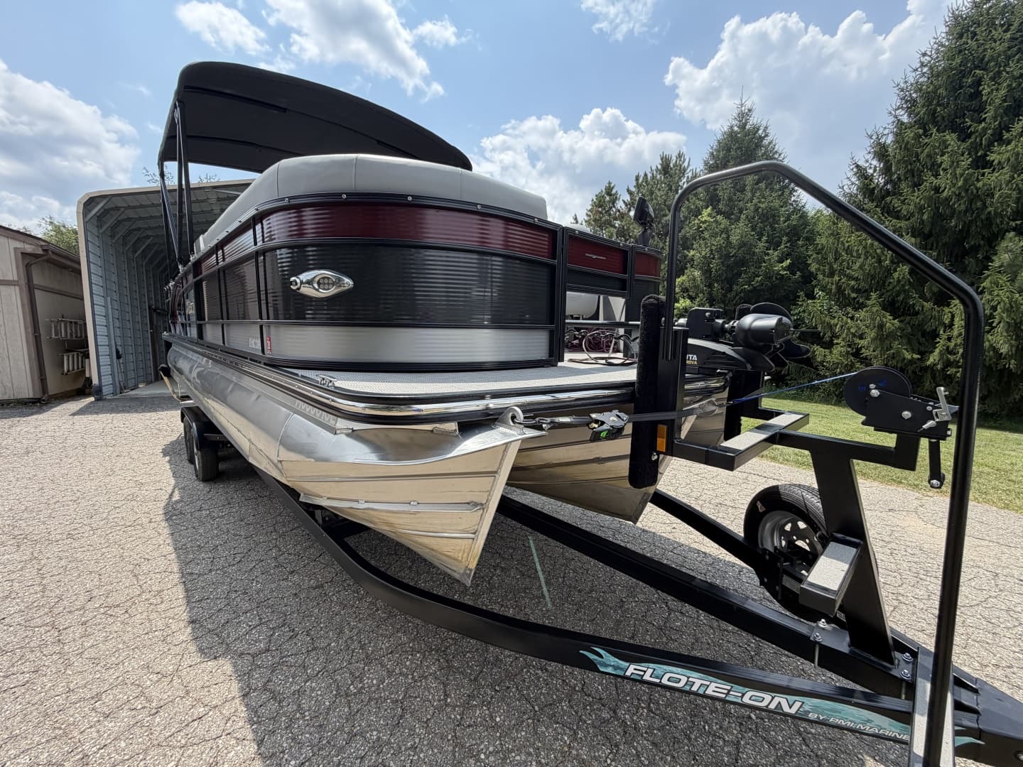 2021 Manitou Encore 24 Pro Angler SHP