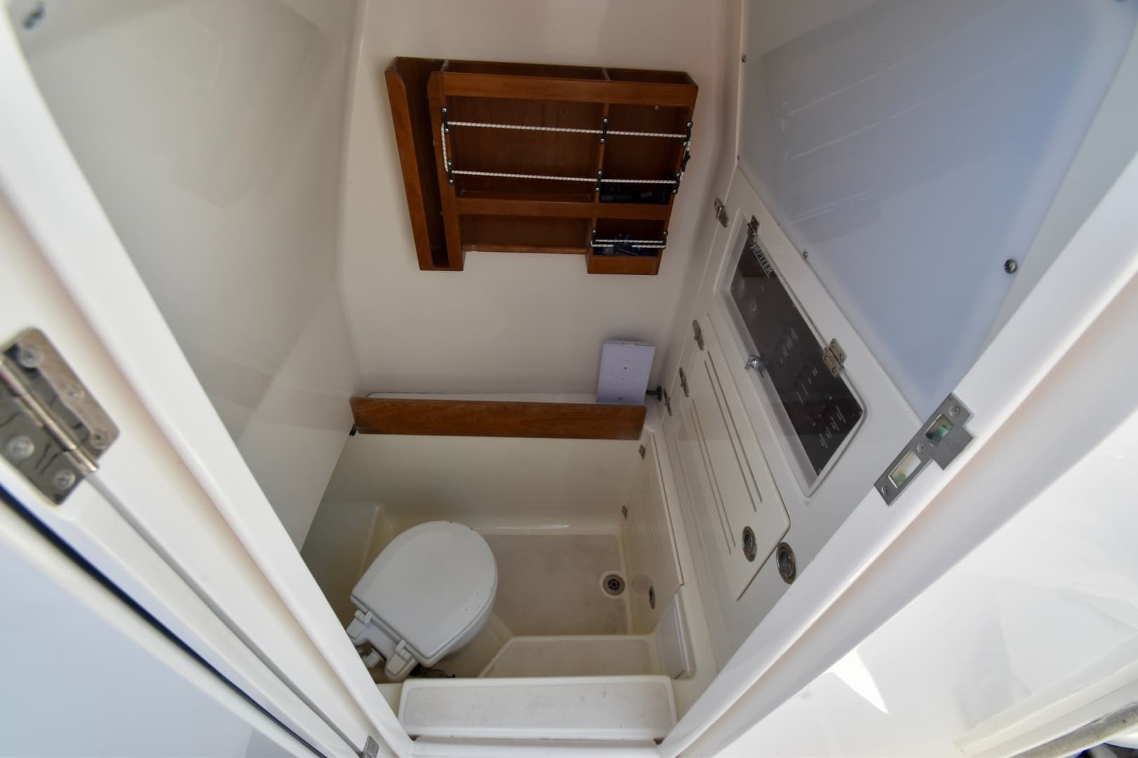 2015 Jupiter 30 Center Console