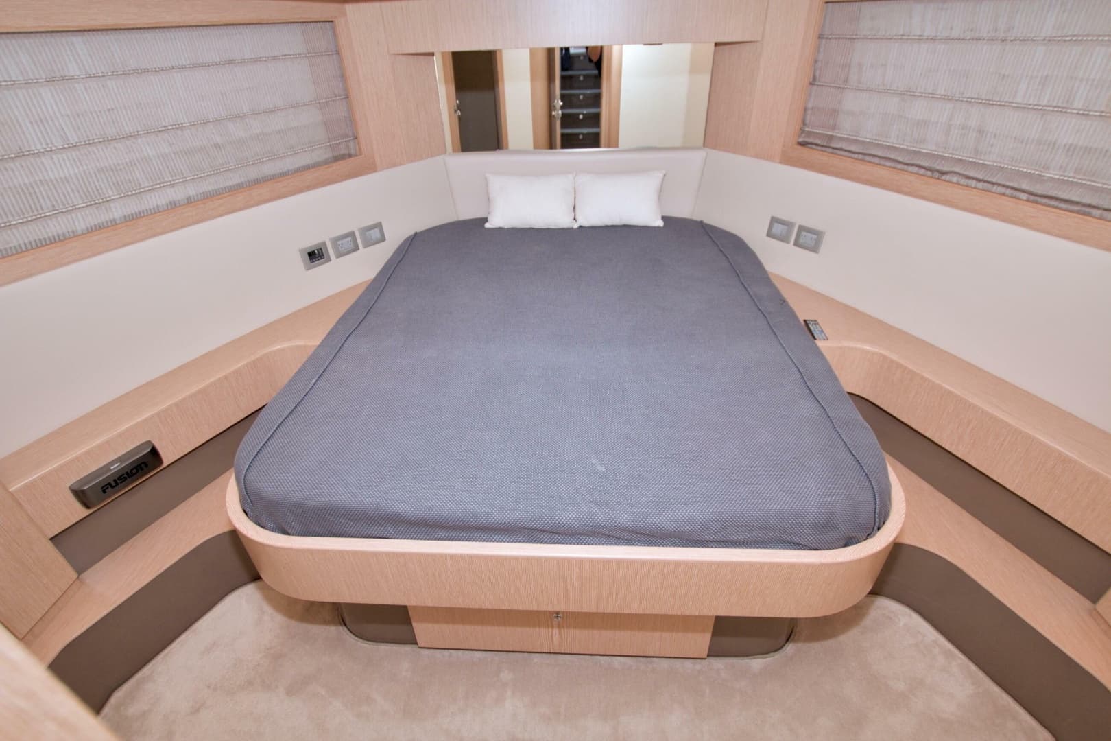 2014 Ferretti Yachts 620