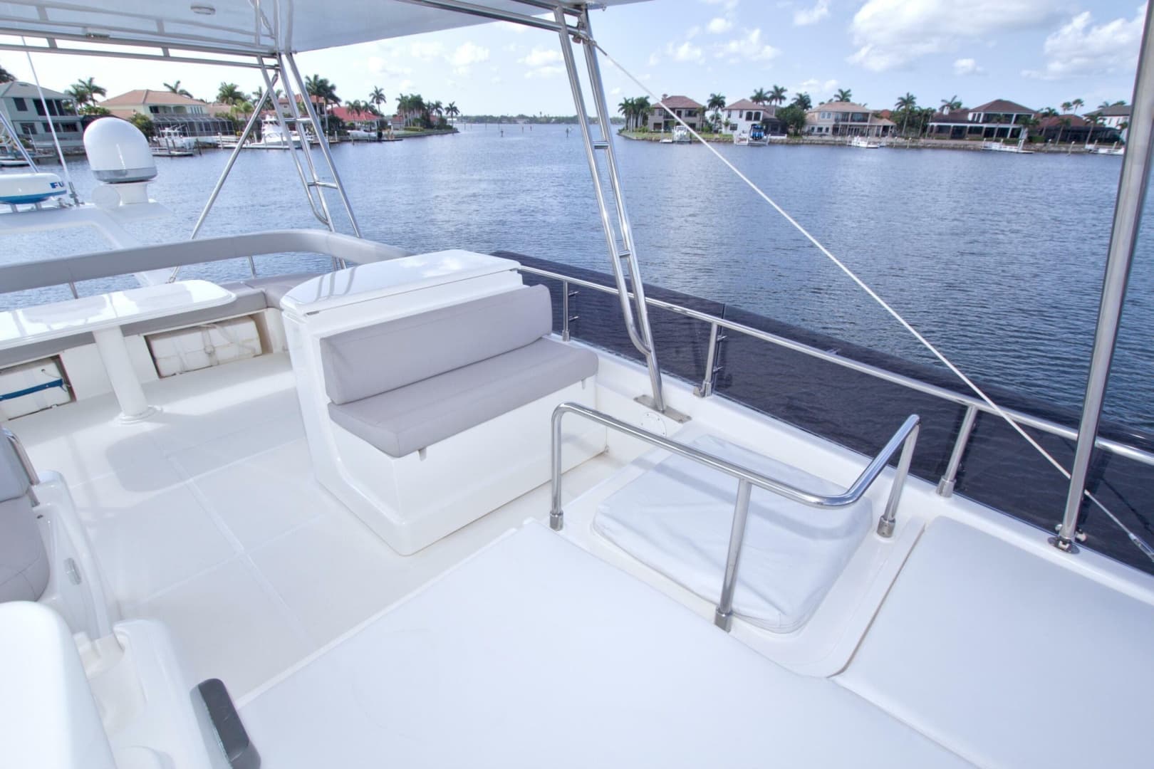 2014 Ferretti Yachts 620