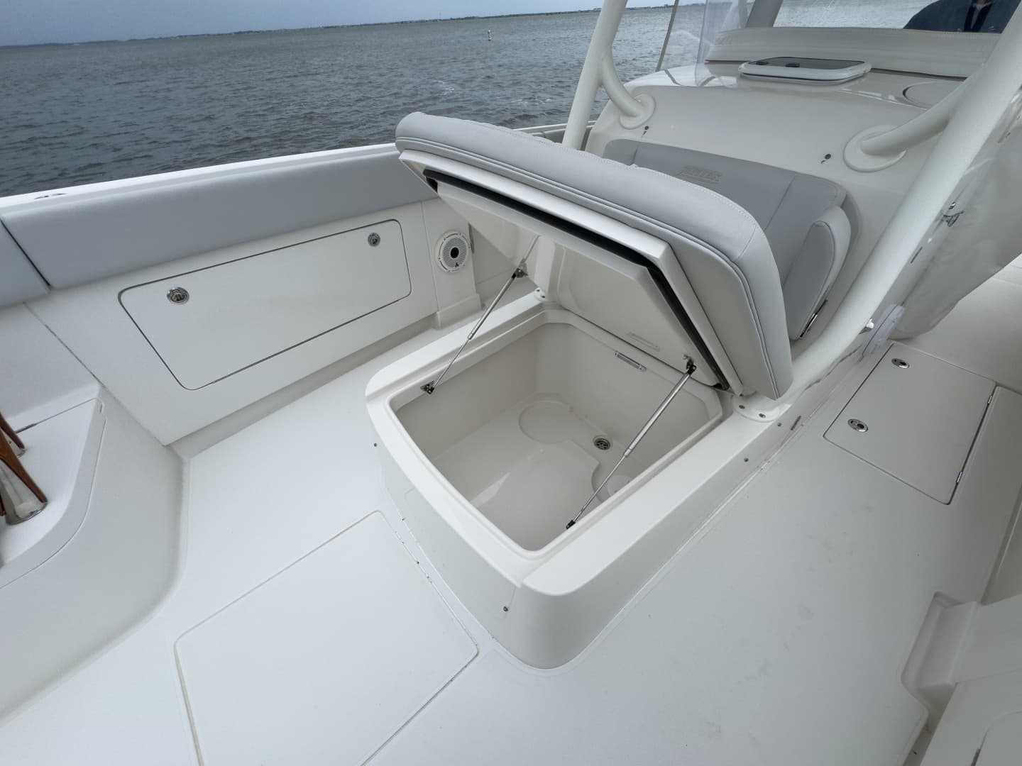 2020 Jupiter 38 HFS