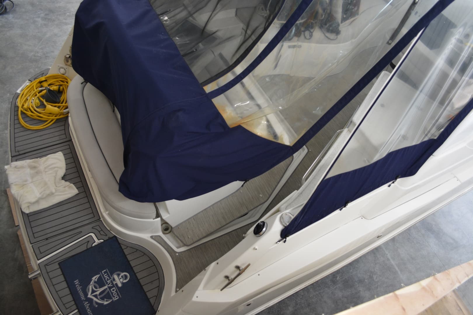2018 Rinker 320 EX
