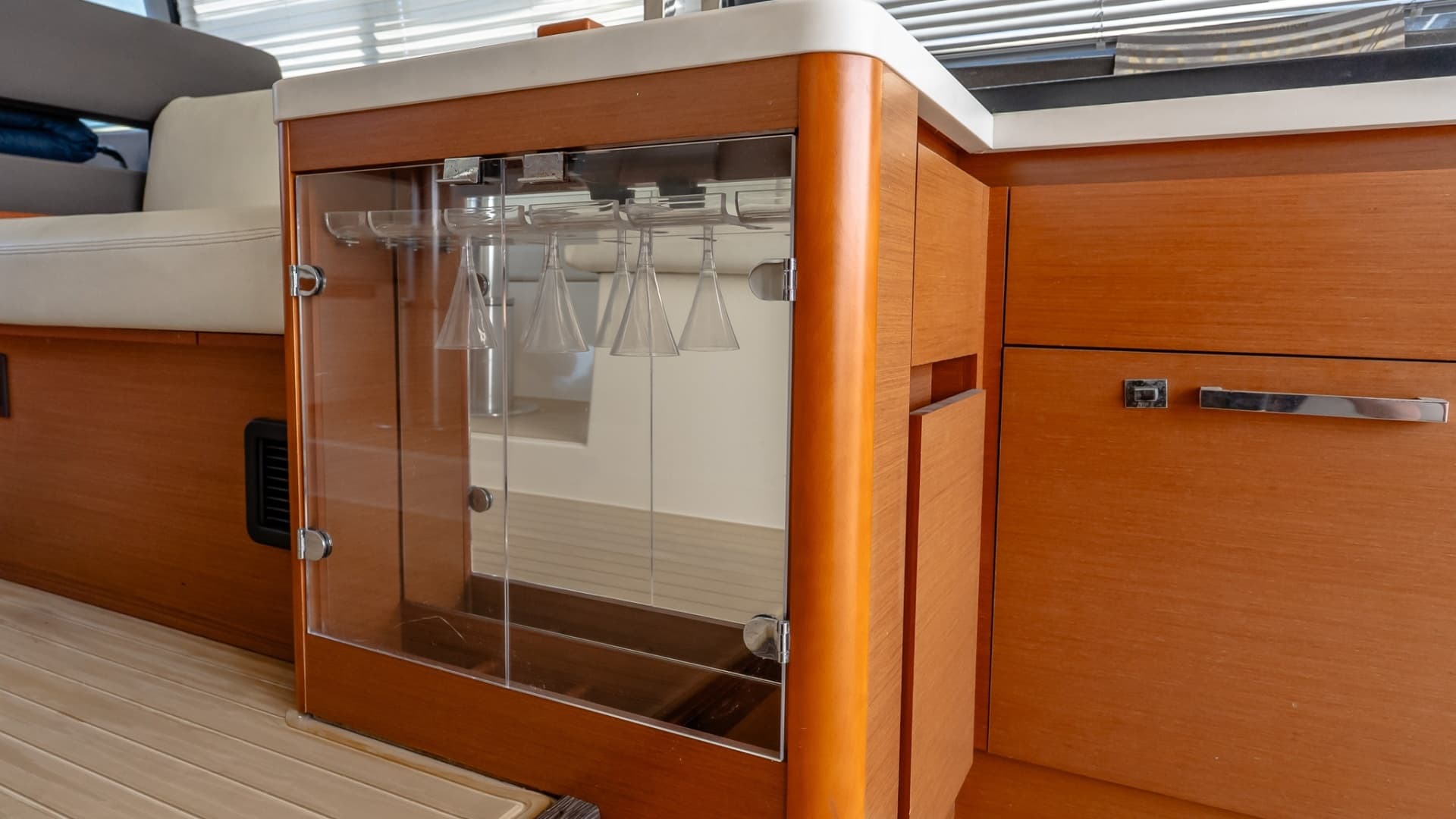 2015 Prestige 450S