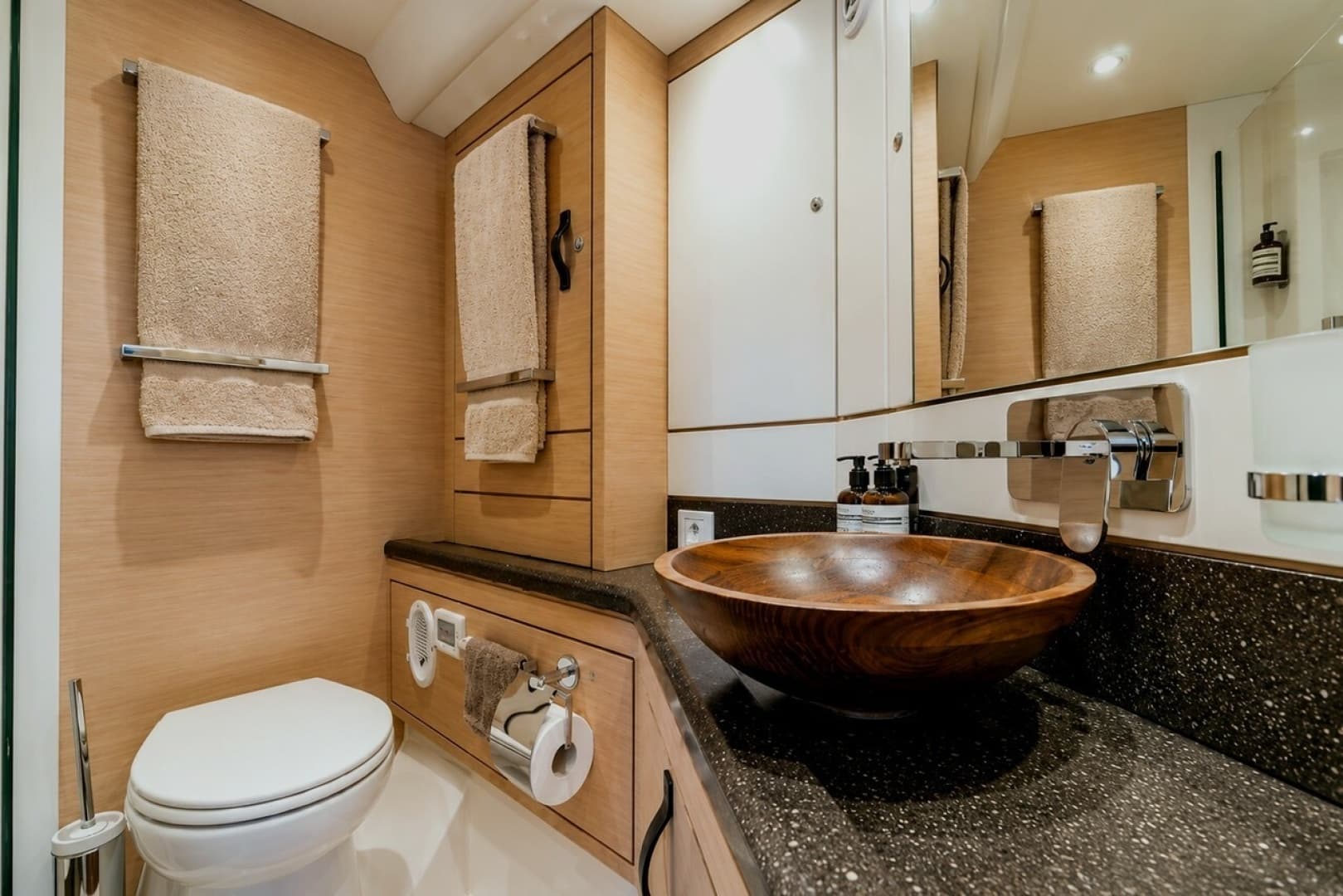 2016 Jeanneau 64