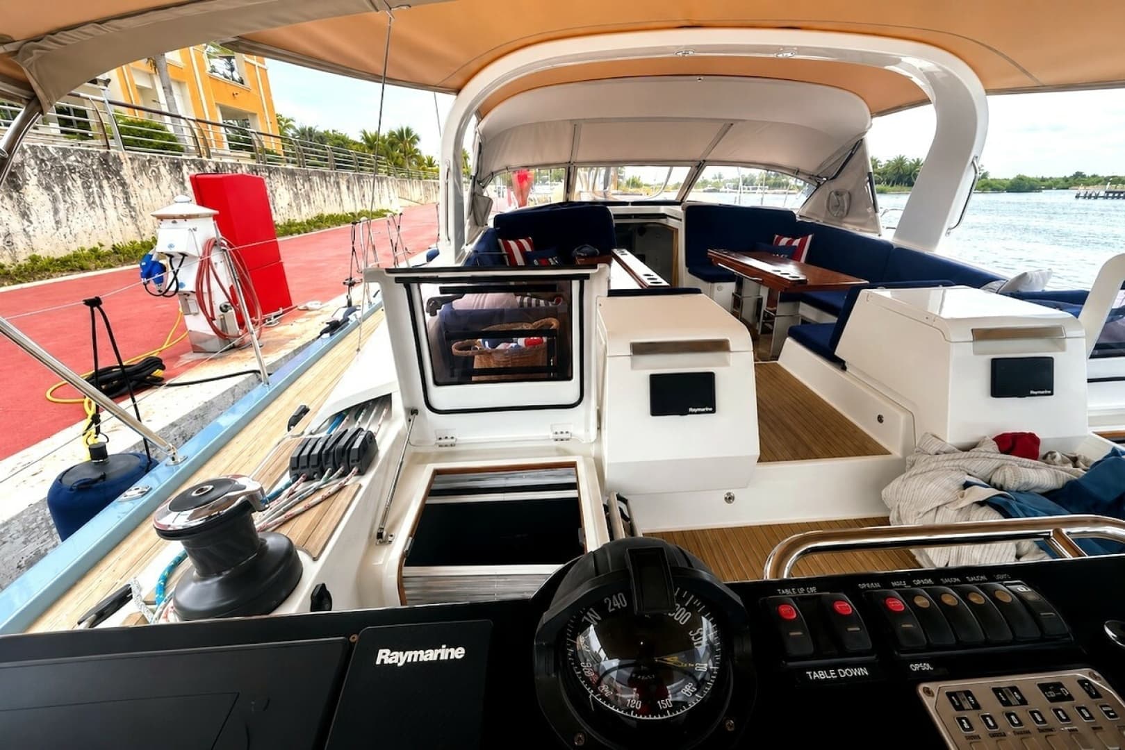 2016 Jeanneau 64