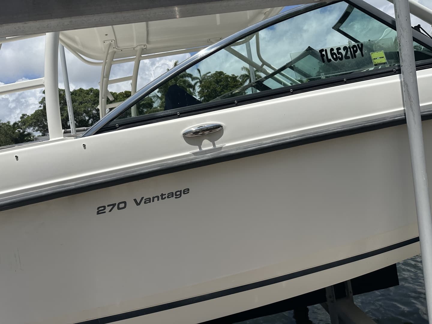 2015 Boston Whaler 