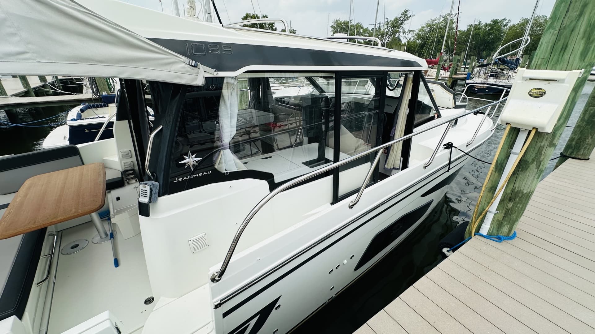 2021 Jeanneau NC1095