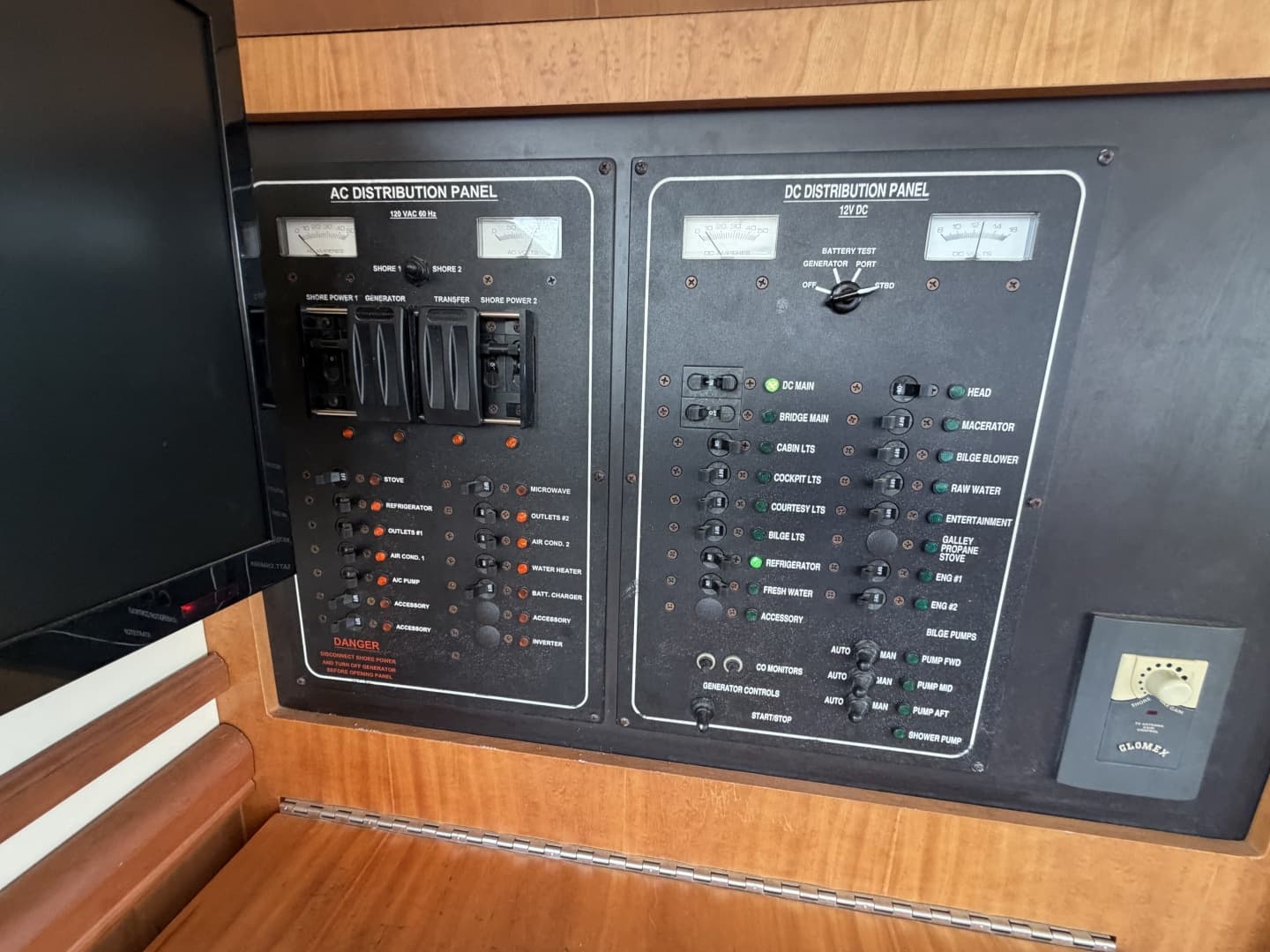 2006 Mainship 34 Trawler